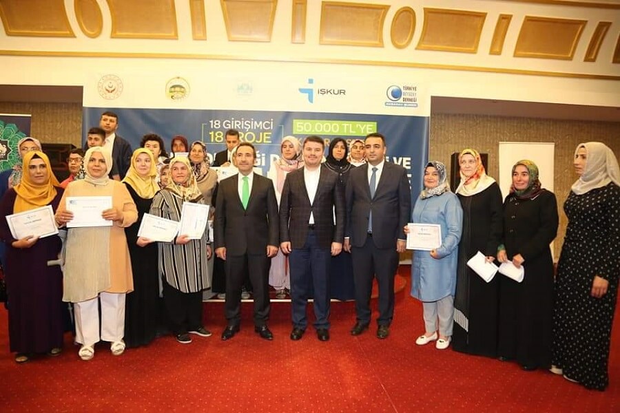 Aksaray Engelliler Zirvesi Hibe Desteği Çek Dağıtım Törenini Gerçekleştirdik haber kapak görseli