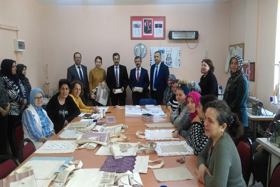 Manisa'da Sıfır Atık Projesine Destek Amaçlı Mesleki Eğitim Kursunu Ziyaret Ettik haber kapak görseli