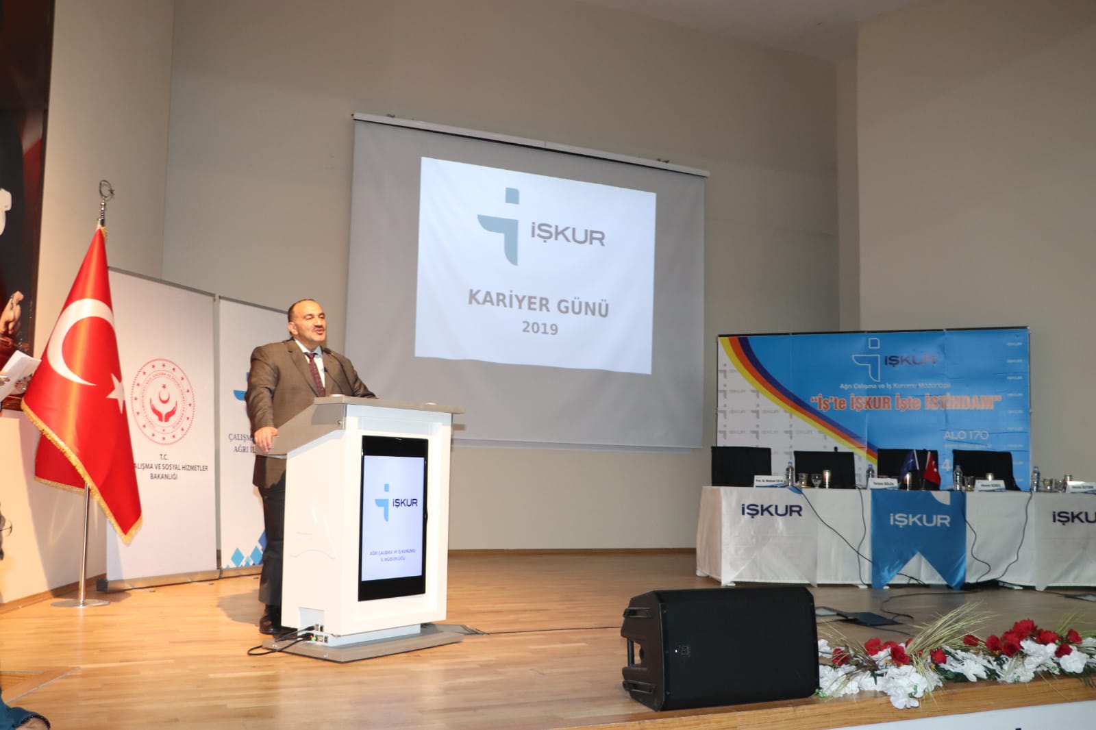 Ağrı İŞKUR Kariyer Gününü Genel Müdürümüz Cafer Uzunkaya’nın Katılımıyla Düzenledik