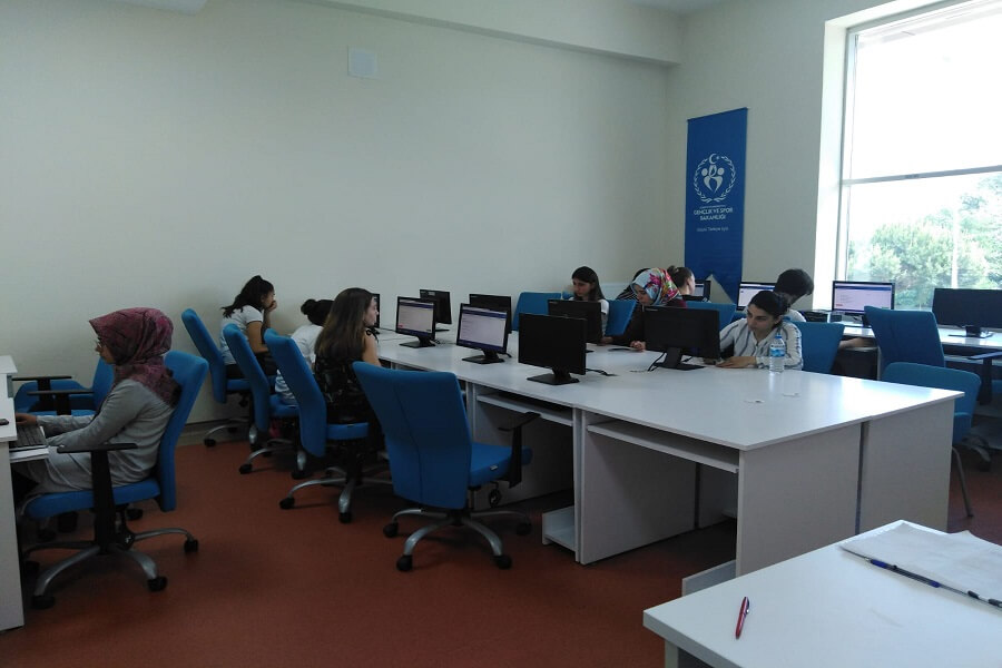 İlkadım Gençlik Merkezinde Öğrencilerle Buluştuk haber kapak görseli