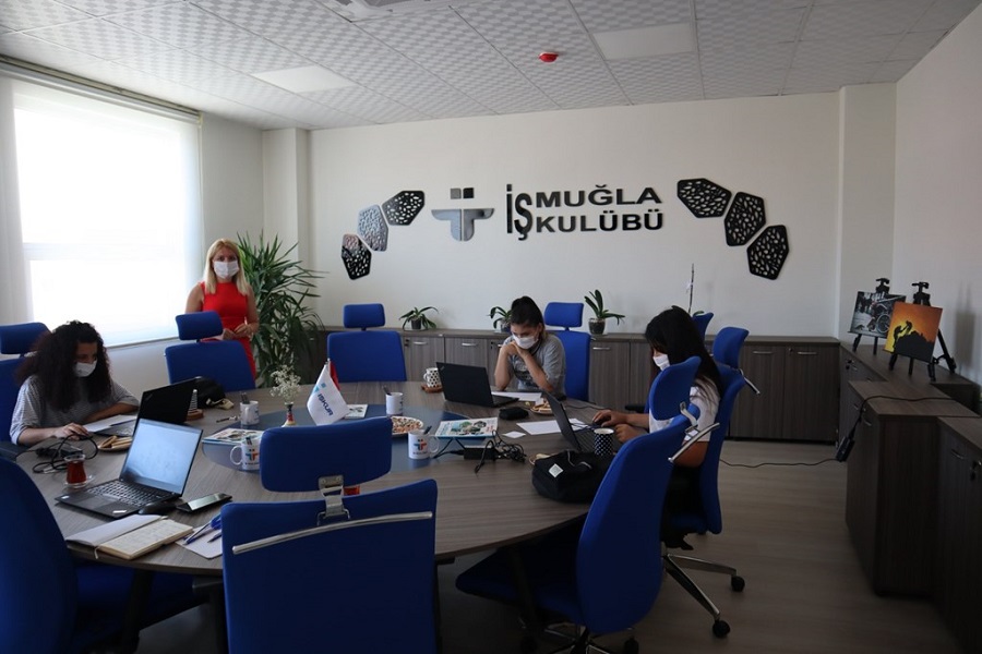 Our Minister, Mrs. Selçuk: “We give Online Training to 11,500 People in our Job Clubs”
