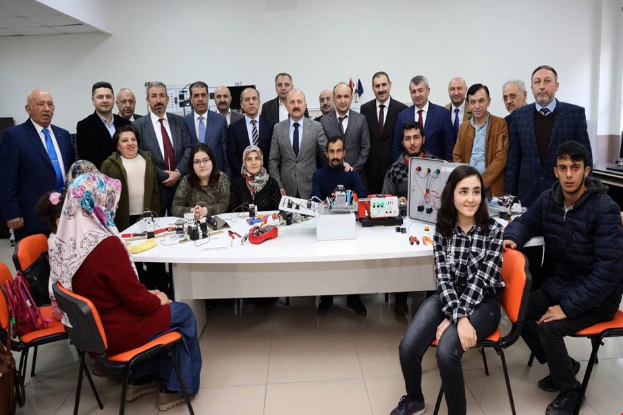 Amasya'da Mesleki Eğitim Kurslarımız Devam Ediyor haber kapak görseli