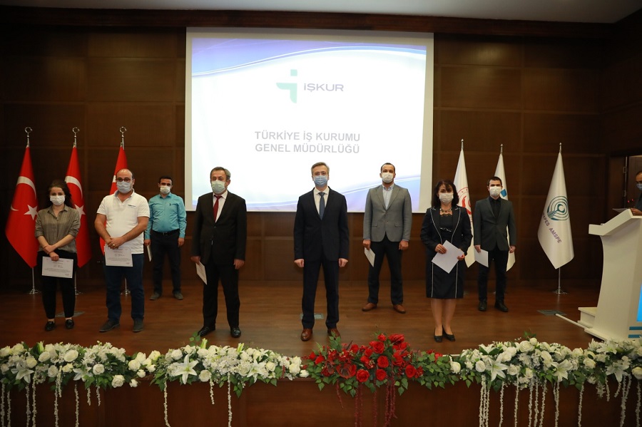 Covid-19 Salgınında Özveriyle Çalışan İŞKUR Personeline Takdir Belgesi