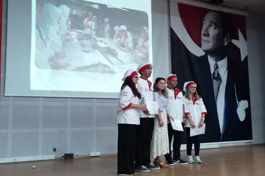 Konak Mesleki Eğitim Kursu Sertifika Töreni haber kapak görseli