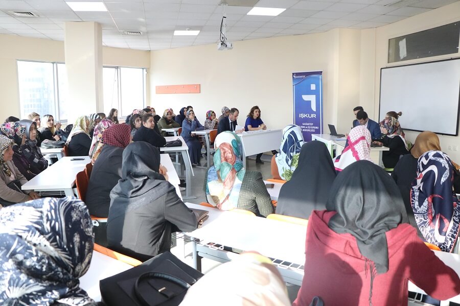 Gaziantep'te "Çocuk Gelişimi ve Bakımı" Kursu Başlattık haber kapak görseli