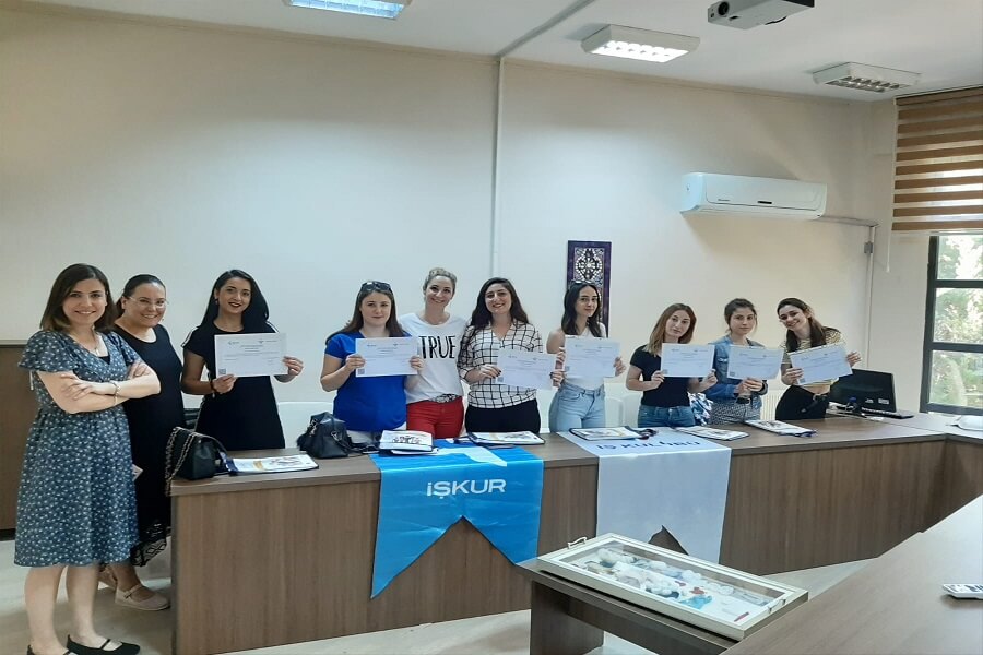 İş Kulübümüz Ege Üniversitesi Emel Akın MYO’da haber kapak görseli