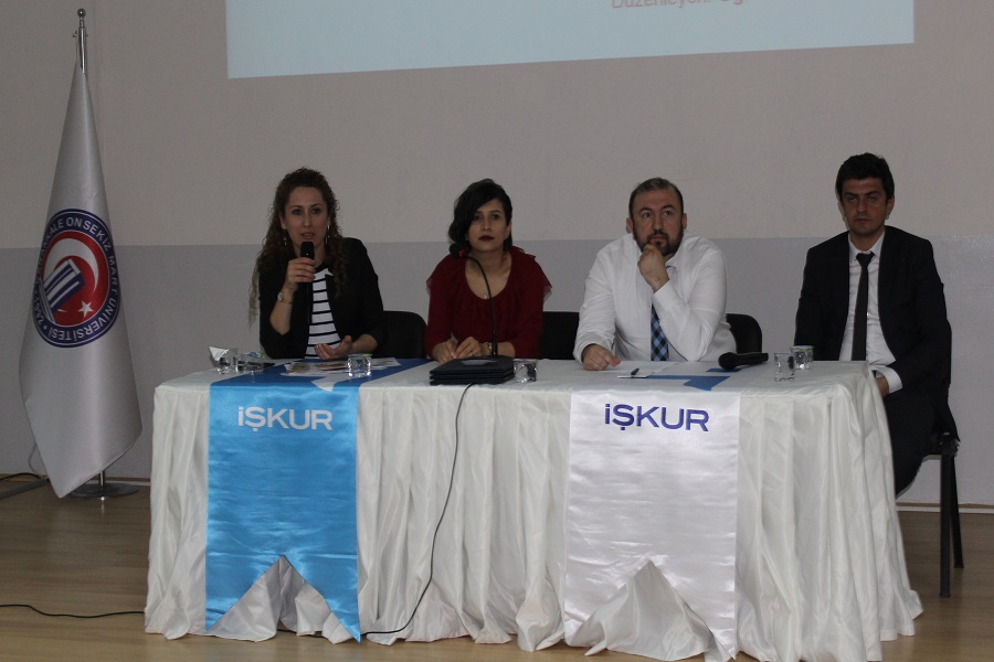 Ezine Meslek Yüksek Okulunda “Girişimcilik ve Destekleyici Kuruluş Teşvikleri” Paneline Katıldık haber kapak görseli