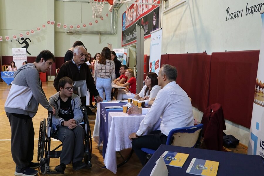 Bornova Anadolu Lisesi Meslek Tanıtım ve Kariyer Gününde Stant Açtık haber kapak görseli