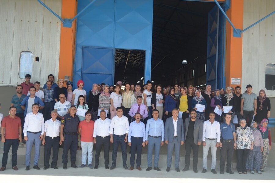 Selendi'de Mesleki Eğitim Kursu Sertifika Töreni Düzenlendi