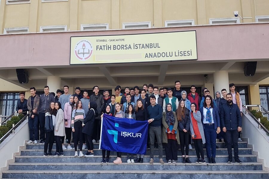 İstanbul'da “Meslek Seçiminin Önemi ve İş Arama Becerileri” Semineri Verdik haber kapak görseli