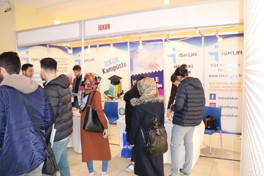 Bursa'da Kariyer Fuarında Öğrencilerle Buluştuk haber kapak görseli