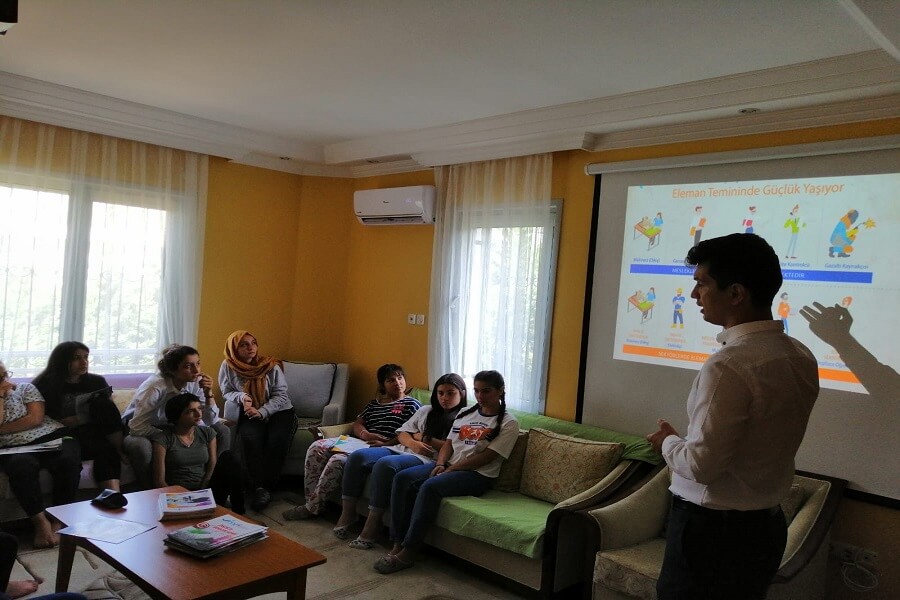 Büyükçekmece Hizmet Merkezimiz Çocuklara Yönelik Sunum Gerçekleştirdi haber kapak görseli