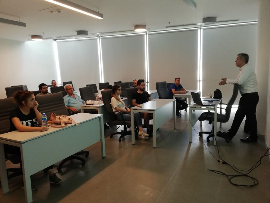 Uşak’ta Girişimcilik Programı Düzenledik