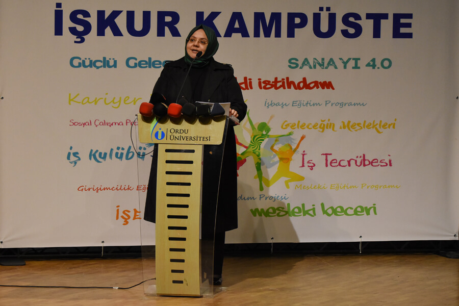 Bakanımız Selçuk Üniversiteli Gençlerle Buluştu