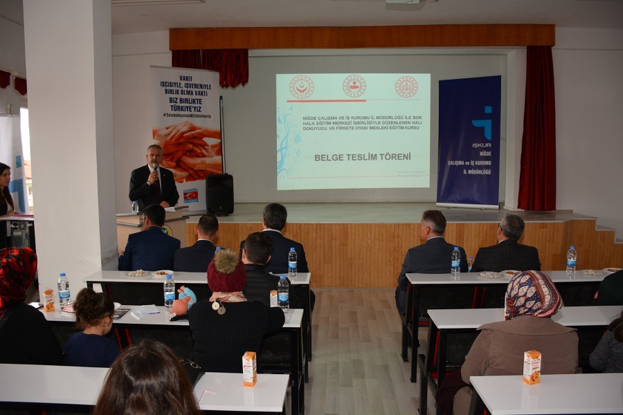 Niğde Mesleki Eğitim Kursları Sertifika Töreni haber kapak görseli