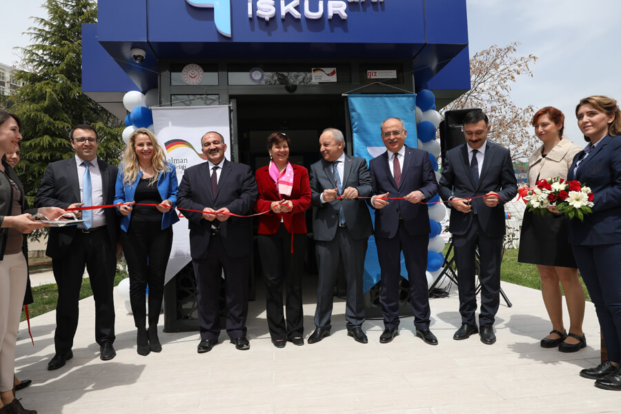 İŞKUR Artı Hizmet Noktamız Gazi Üniversitesinde Açıldı