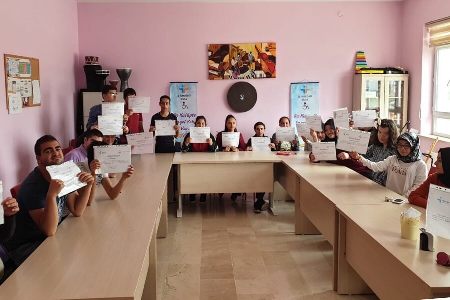 Sivas İş Kulübümüz  Engelli Öğrencilere Eğitim Verdi haber kapak görseli